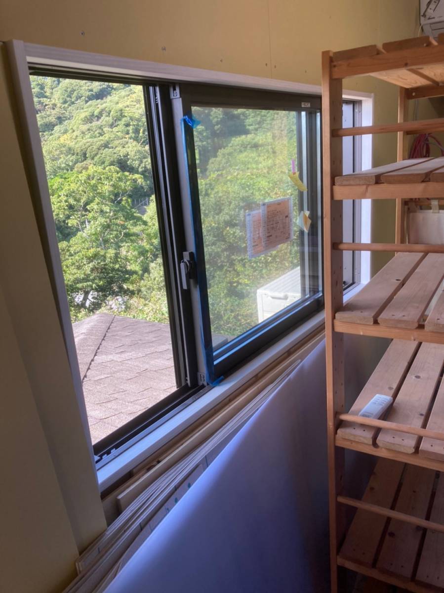 ミネオトーヨー住器の葉山町 M様邸 窓リフォームの施工後の写真3