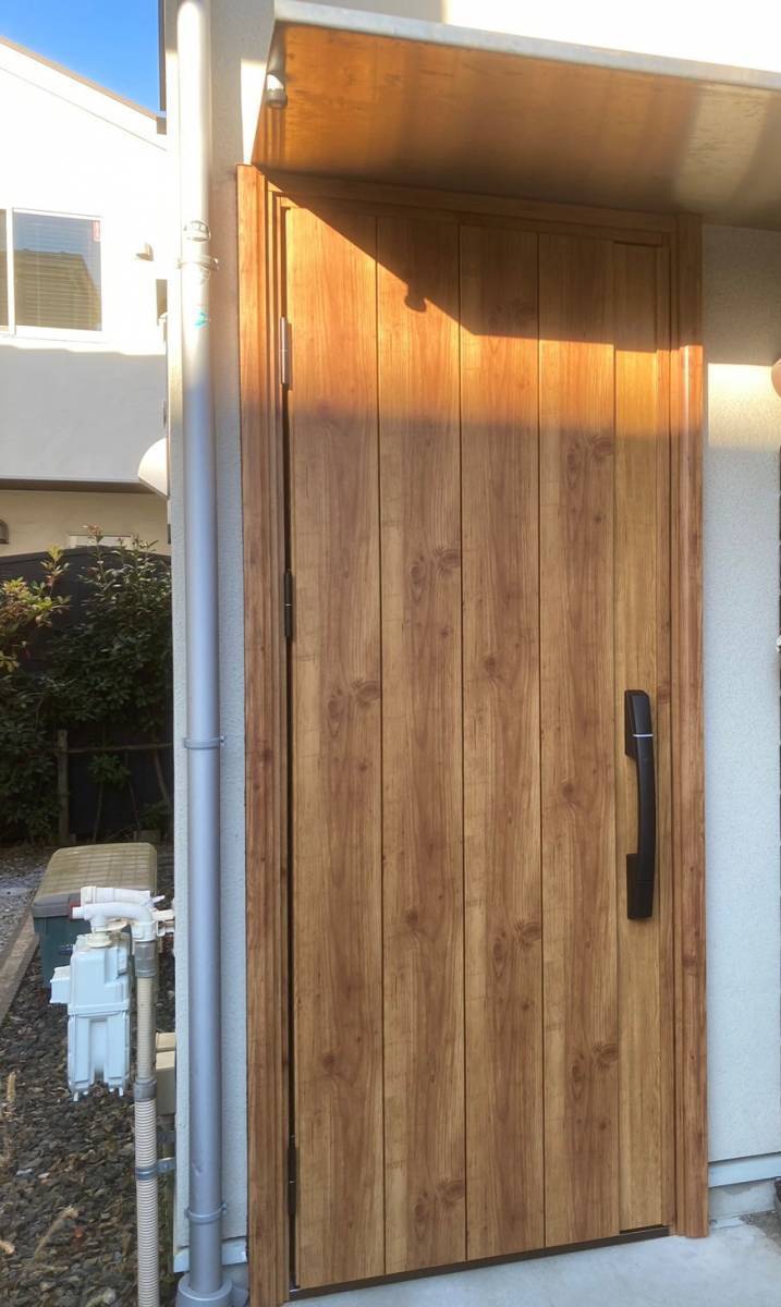 ミネオトーヨー住器の藤沢市 K様邸 玄関ドアリフォームの施工後の写真1