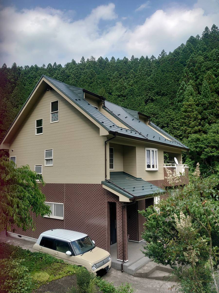 青梅トーヨー住器 所沢店の外壁 リフォームの施工後の写真2