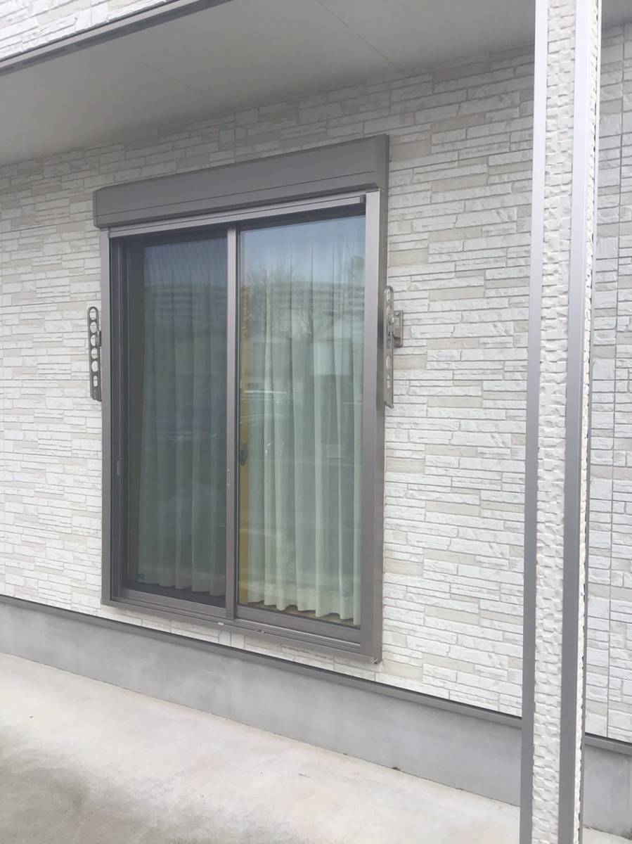 青梅トーヨー住器 所沢店の雨や花粉を気にせずに洗濯物を干したい!!の施工前の写真1