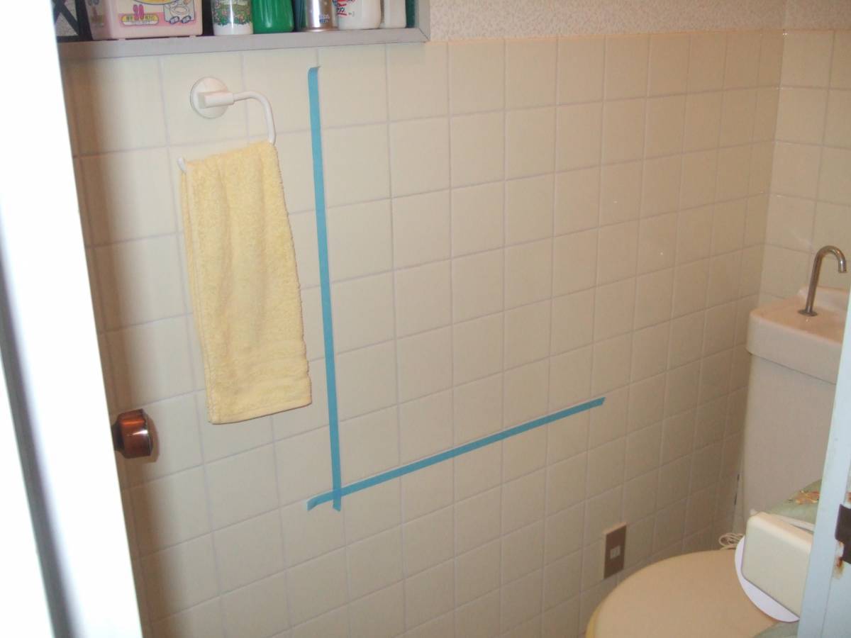 すまい:Reの0105 トイレてすり工事 橋本市の施工前の写真1