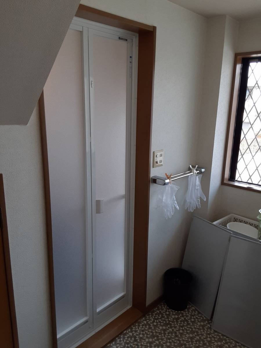 すまい:Reの0113 浴室ドア交換 伊都郡かつらぎ町の施工後の写真1