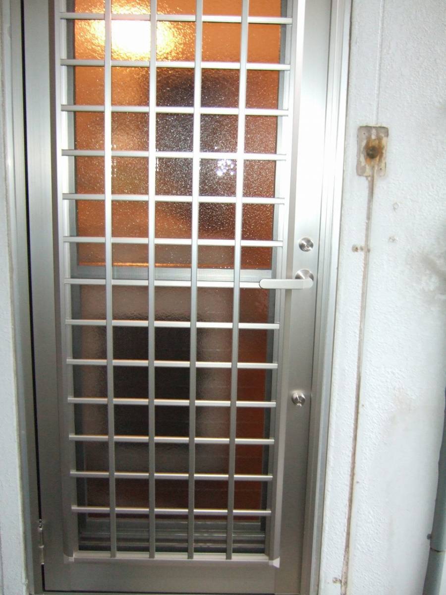 すまい:Reの0114 勝手口ドア交換 伊都郡かつらぎ町の施工後の写真1