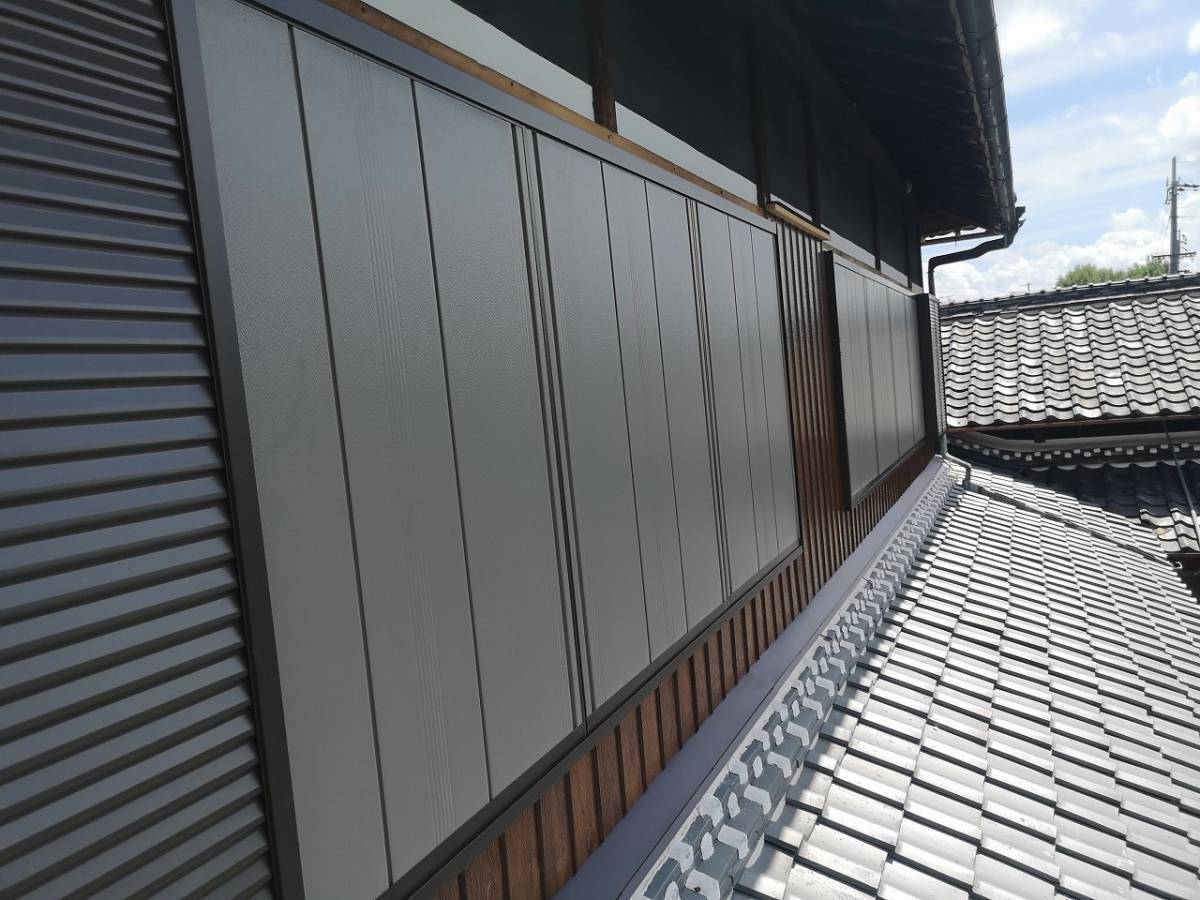 すまい:Reの0120 雨戸工事 和歌山県橋本市の施工後の写真1