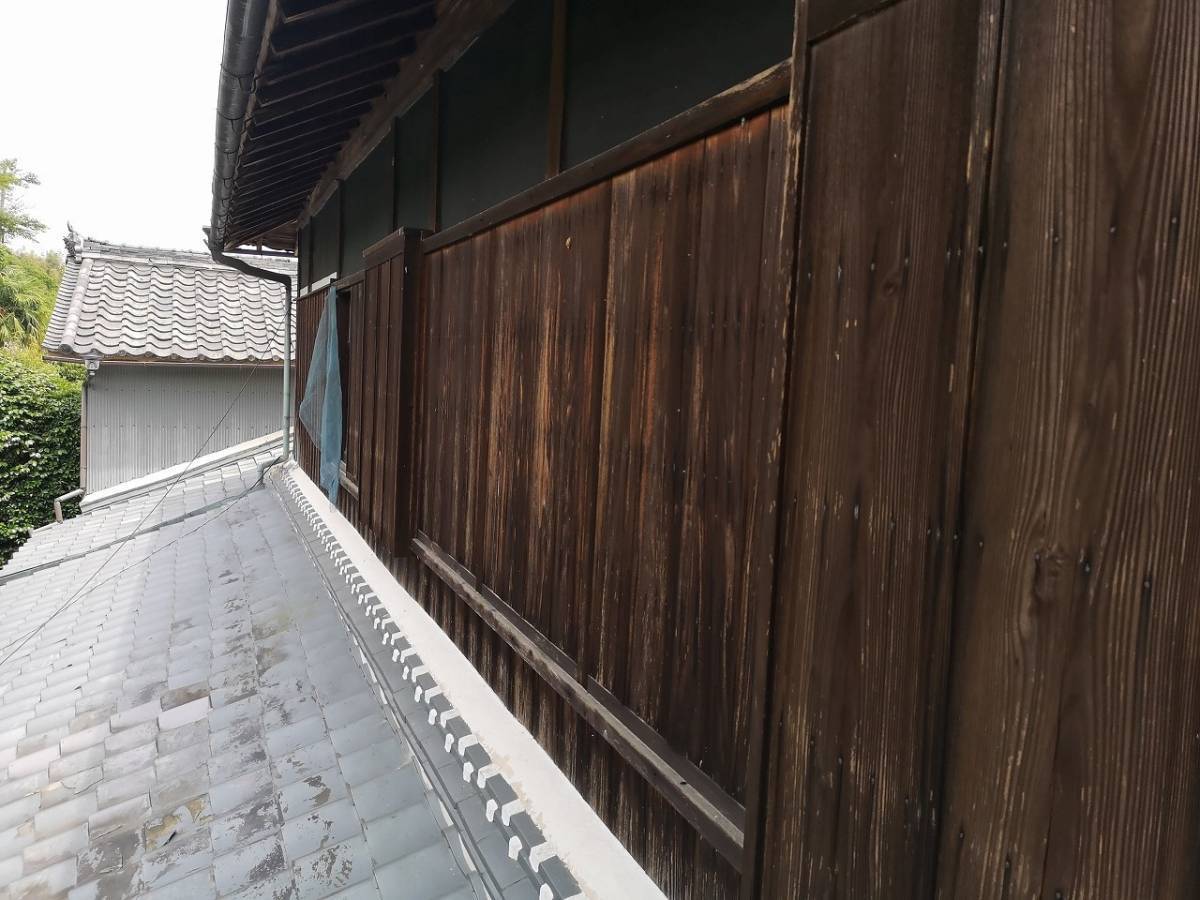 すまい:Reの0120 雨戸工事 和歌山県橋本市の施工前の写真2
