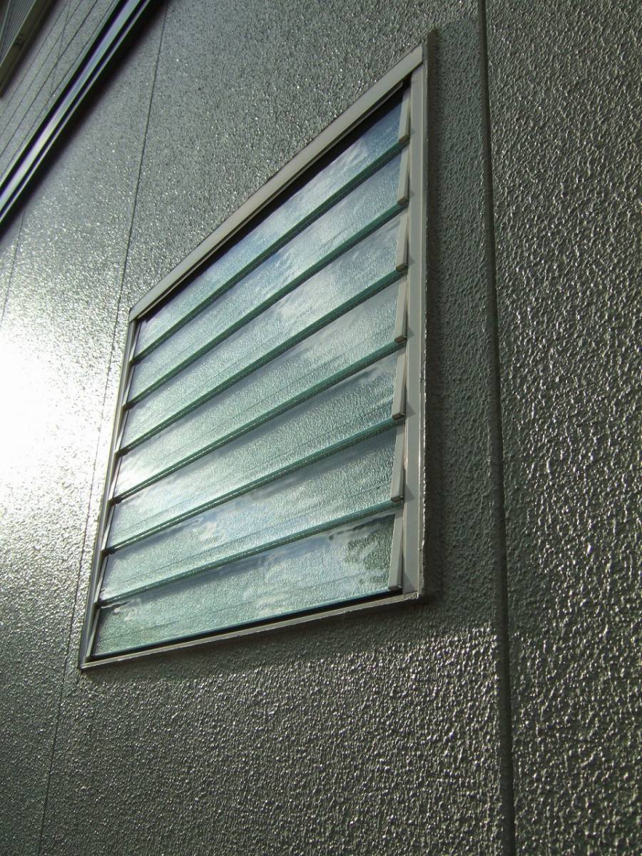 すまい:Reの0126 外窓交換 和歌山県橋本市の施工前の写真2