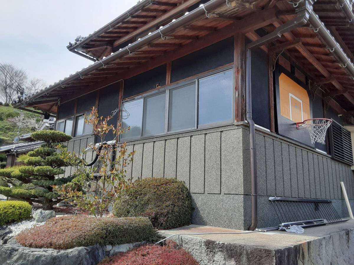すまい:Reの0131 目隠し面格子 和歌山県橋本市の施工前の写真1