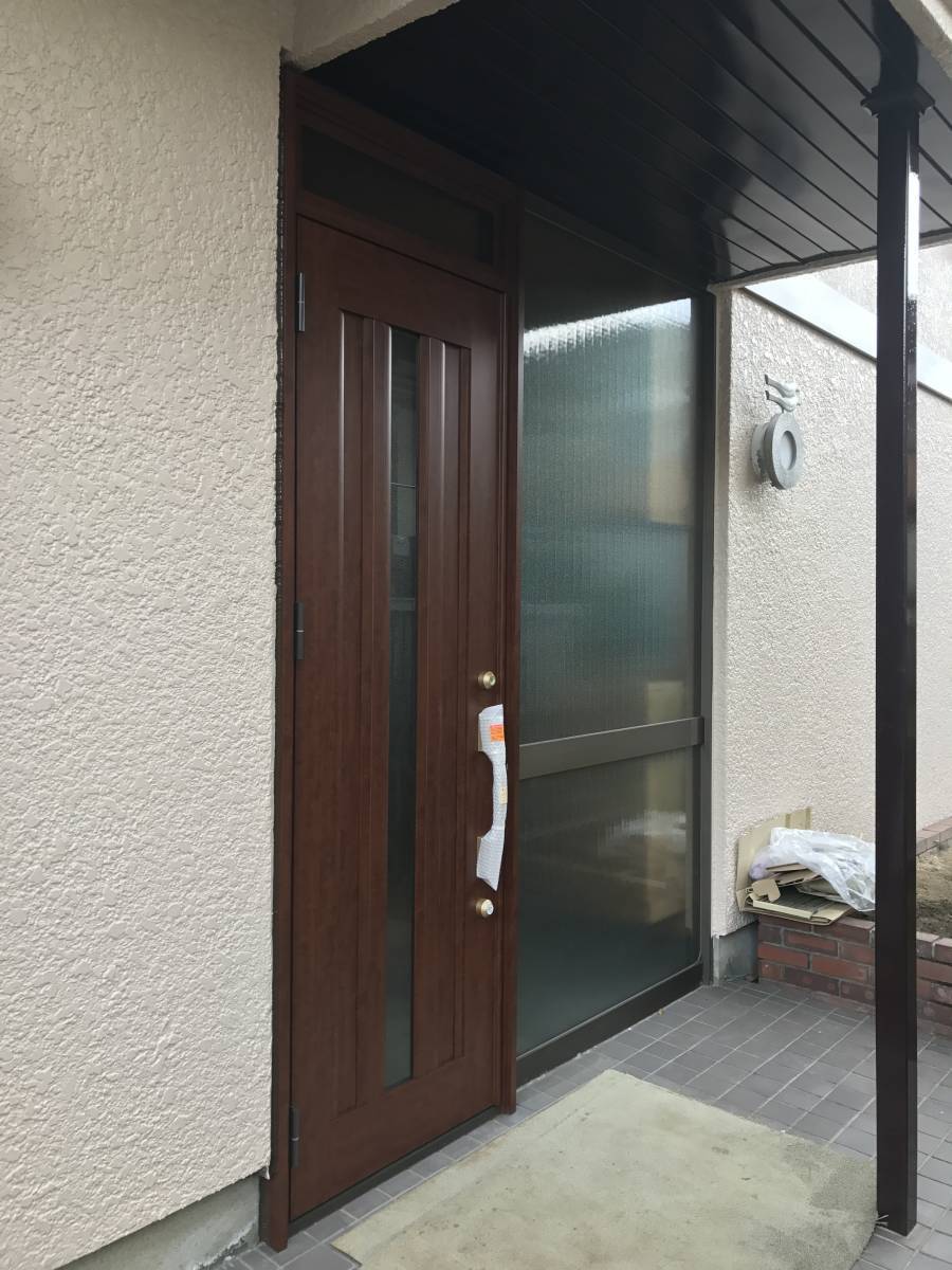 すまい:Reの0007 玄関ドア工事の施工後の写真1
