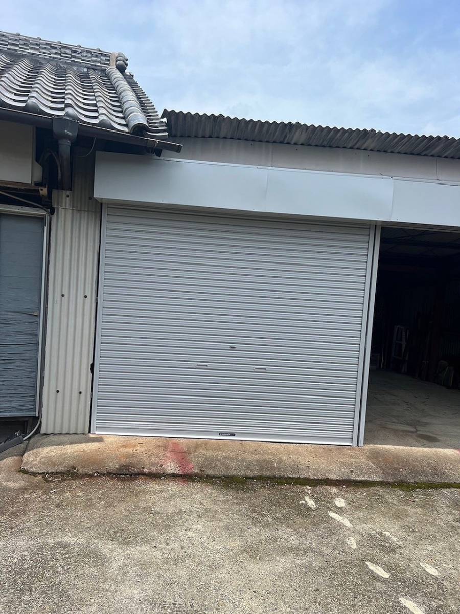 すまい:Reの0139 軽量シャッター交換工事 和歌山県橋本市隅田町中下の施工後の写真1