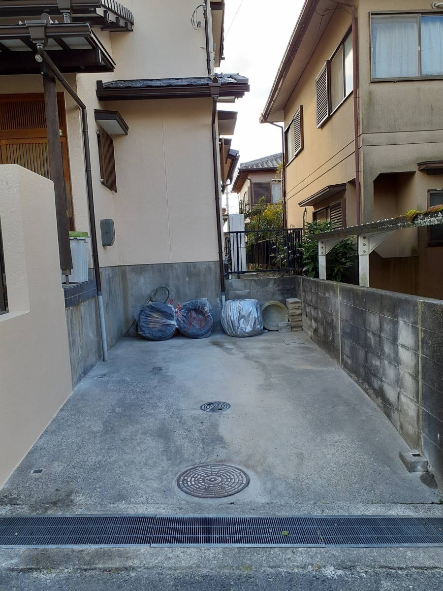 すまい:Reの0157 カーポート交換工事 和歌山県橋本市恋野の施工前の写真1