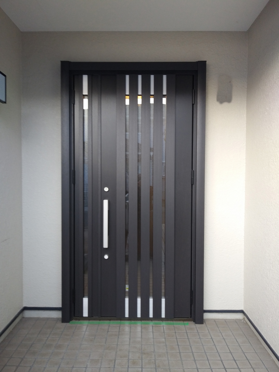 すまい:Reの0174 玄関リフォーム工事 和歌山県橋本市東家の施工後の写真1