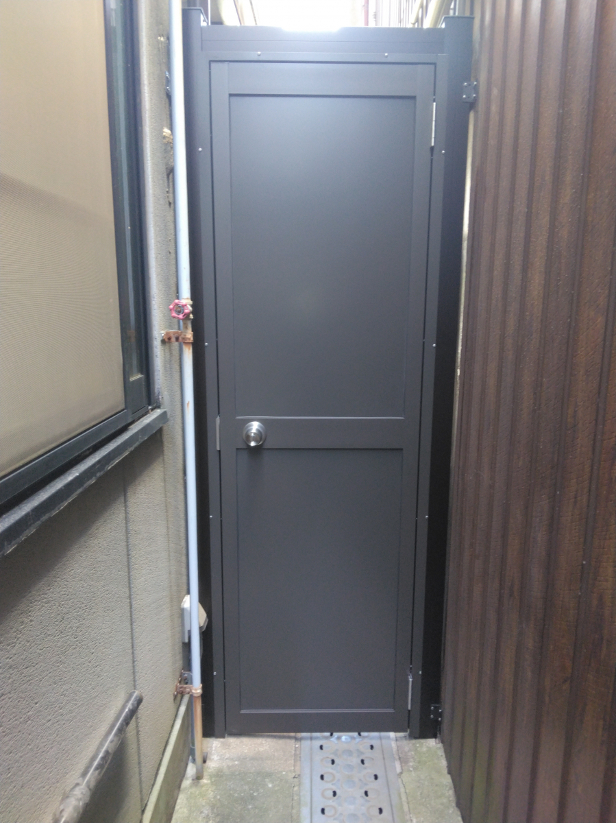 すまい:Reの0179 勝手口ドア取替工事 和歌山県橋本市細川の施工後の写真1