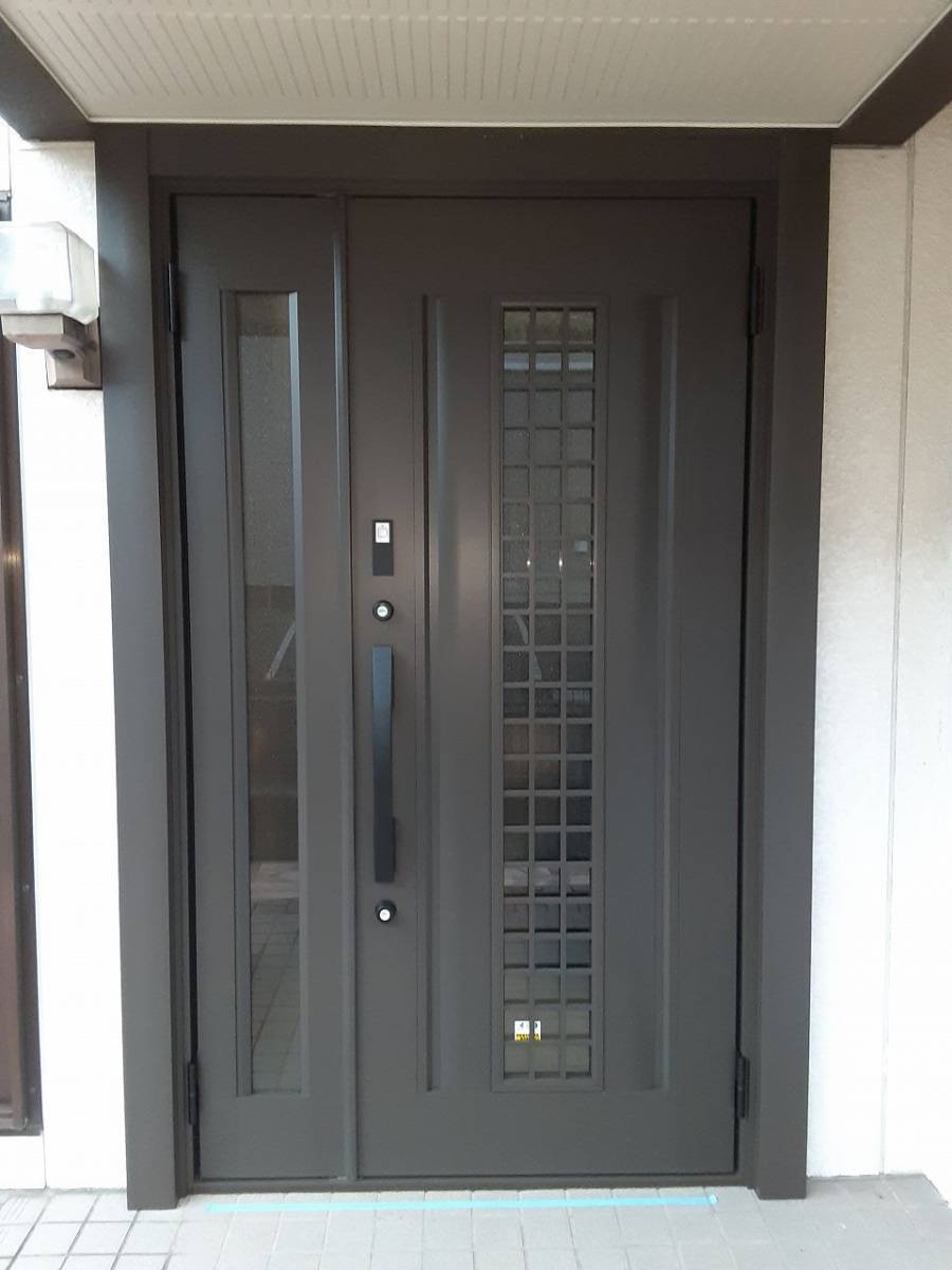 すまい:Reの0078 玄関リフォームの施工後の写真1