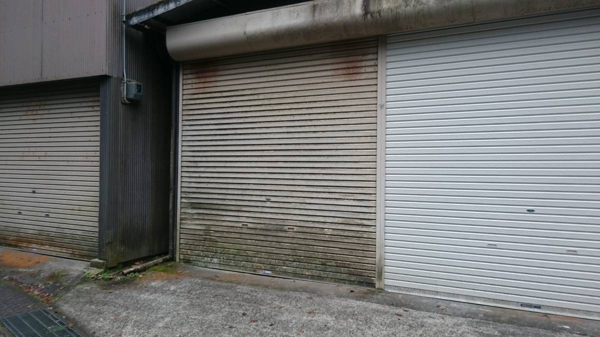 すまい:Reの0087 シャッター交換の施工前の写真1