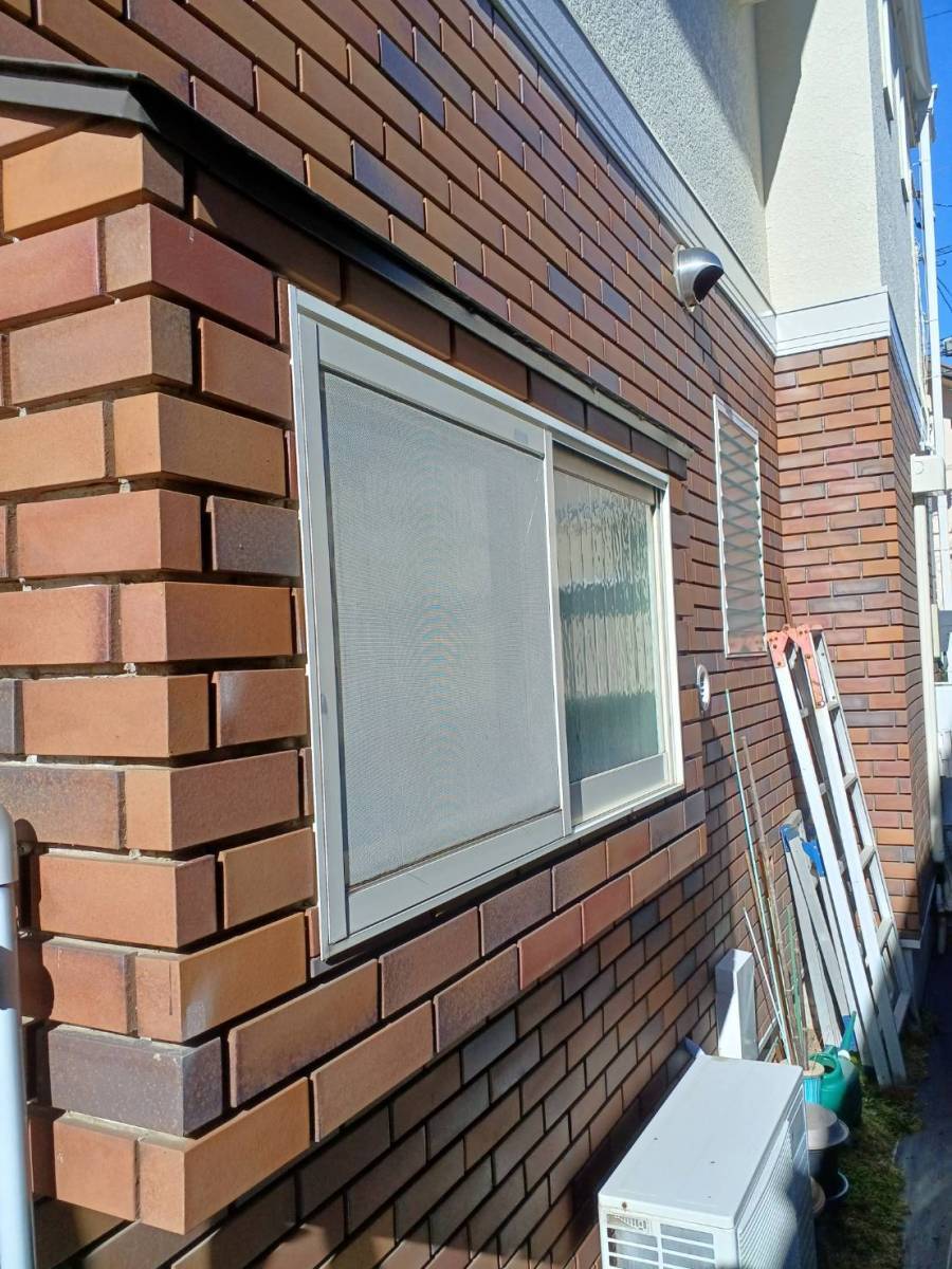 横浜トーヨー住器の面格子 簡単取付でセキュリティ効果アップ!の施工前の写真1