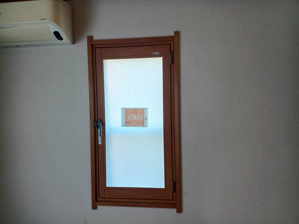 横浜トーヨー住器のお部屋に合わせたガラスで空間コーディネート!~インプラス~の施工後の写真2