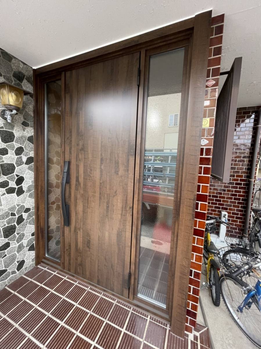 横浜トーヨー住器の1Dayリフォーム 「玄関ドアリシェント」のご紹介の施工後の写真1