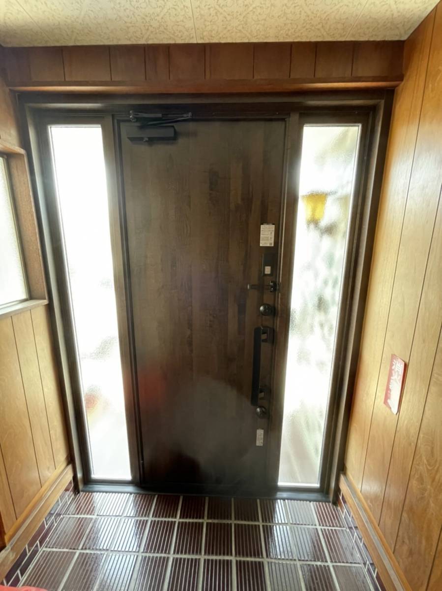 横浜トーヨー住器の1Dayリフォーム 「玄関ドアリシェント」のご紹介の施工後の写真2