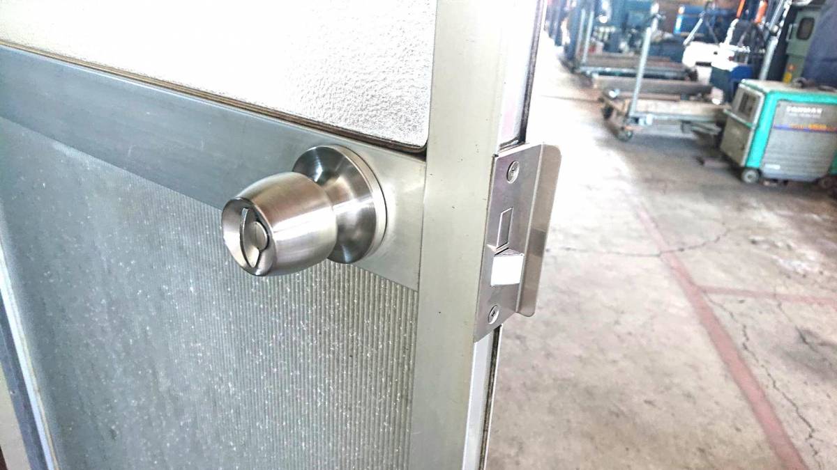 杉山トーヨー住器のドア補修(ノブ交換)の施工後の写真2