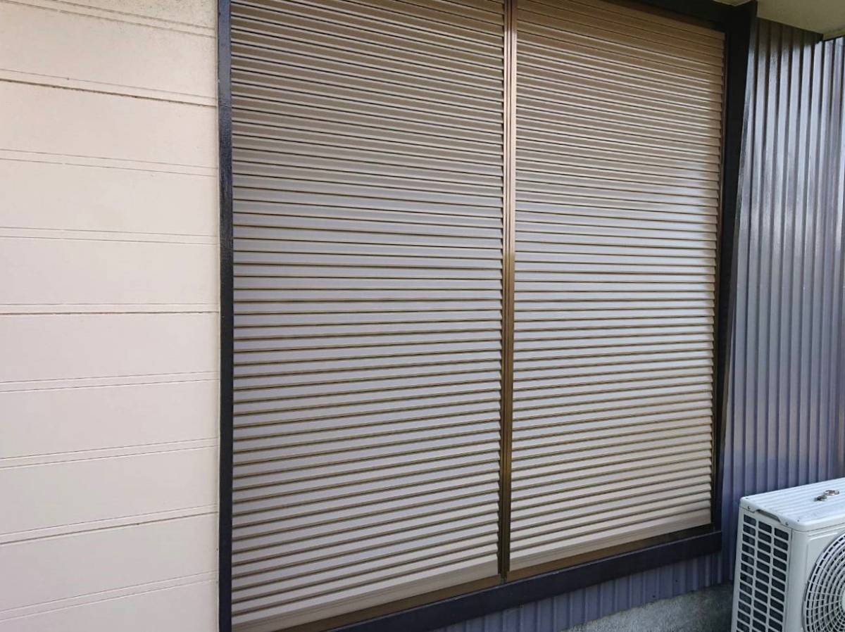 杉山トーヨー住器の雨戸交換 動きがスムーズの施工後の写真1