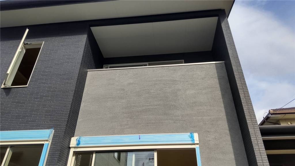 杉山トーヨー住器のベランダ 笠木工事の施工後の写真2