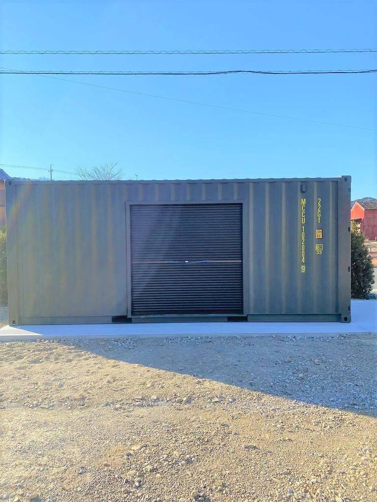 杉山トーヨー住器のコンテナハウスにシャッターつけました。の施工後の写真1