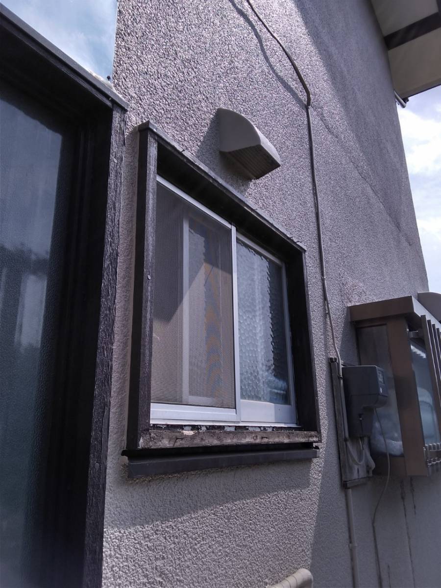 イワセトーヨー住器のさいたま市 防犯対策 面格子A型 の施工前の写真1