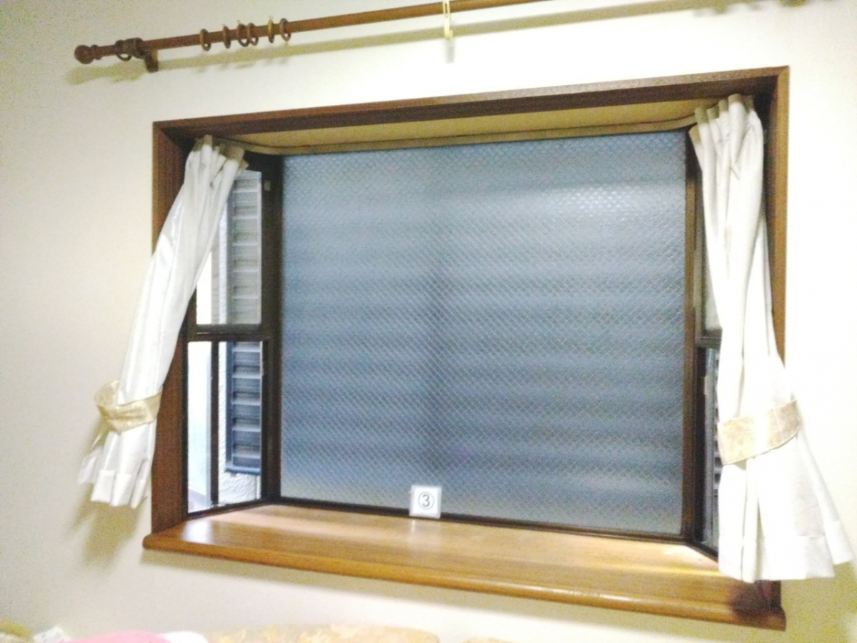 イワセトーヨー住器のさいたま市 LIXIL インプラスを窓断熱改修として取付しました。の施工前の写真1