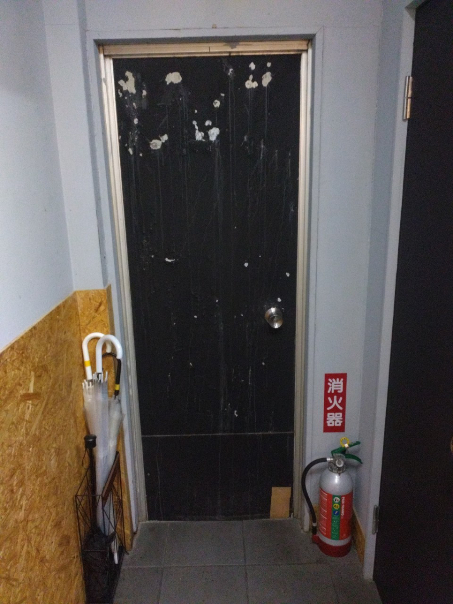 イワセトーヨー住器のさいたま市 ロンカラーカバー工法工事行いました。の施工前の写真2