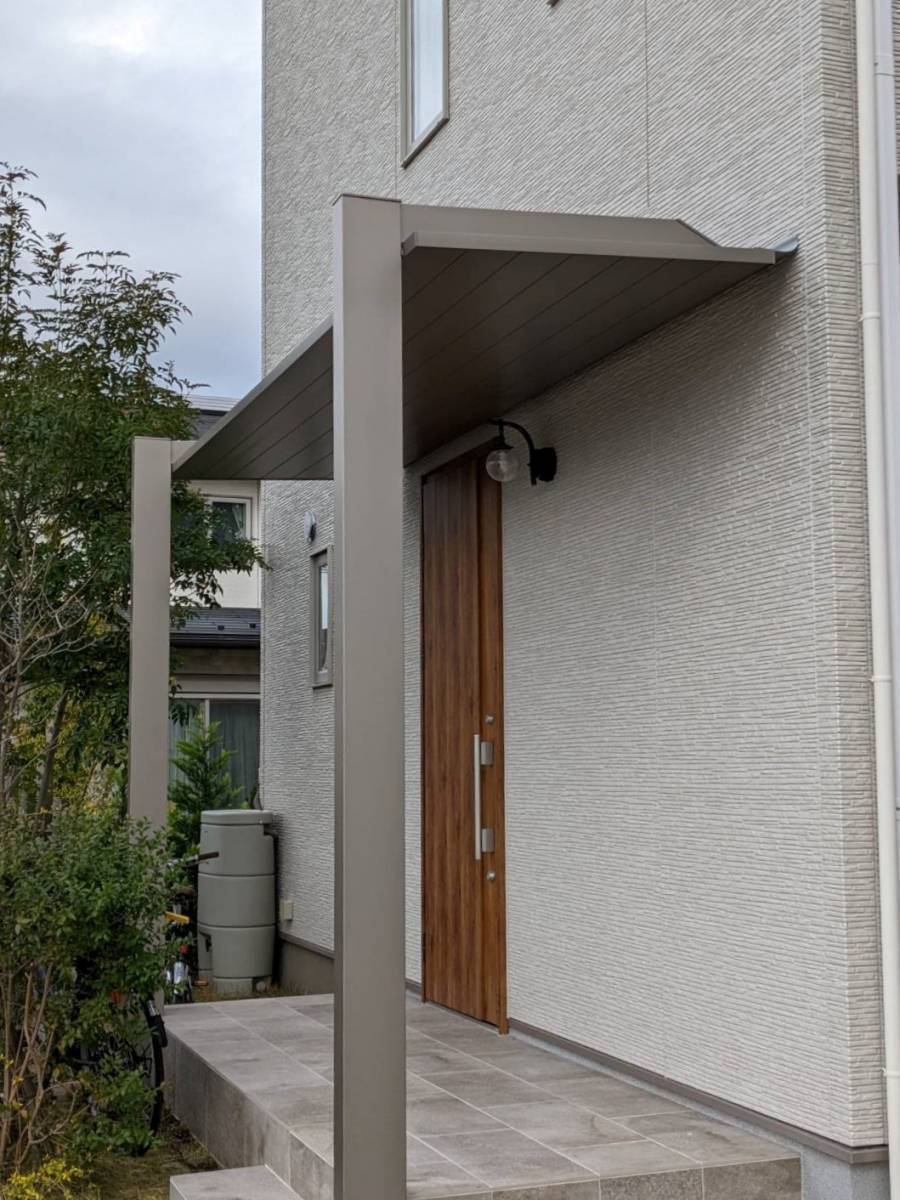 みもとトーヨーの外壁を傷つけない独立構造のテラス屋根【テラスSC】の施工後の写真2