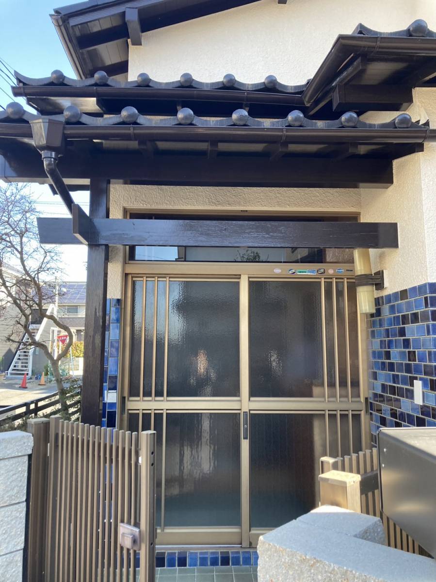 みもとトーヨーの1日で完了! 玄関リフォーム【リシェント玄関引戸2】の施工前の写真1