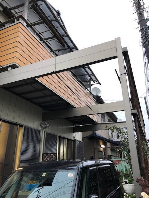 みもとトーヨーの【スピーネ】駐車スペースにテラス屋根増設の施工前の写真1