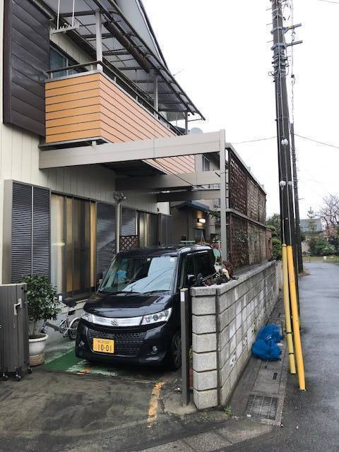 みもとトーヨーの【スピーネ】駐車スペースにテラス屋根増設の施工前の写真2