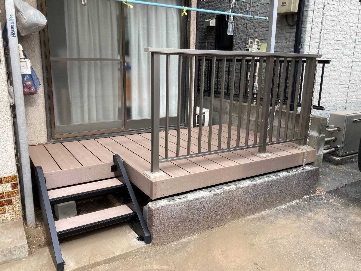 みもとトーヨーの【ウッドデッキ】一苦労だった洗濯干しが楽に!の施工後の写真1
