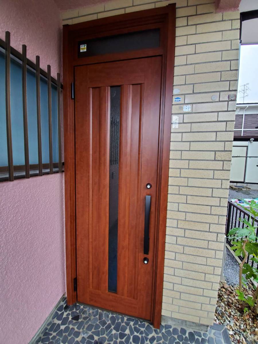 みもとトーヨーの【リシェント】玄関の高さを既存の玄関よりも高く!の施工後の写真1