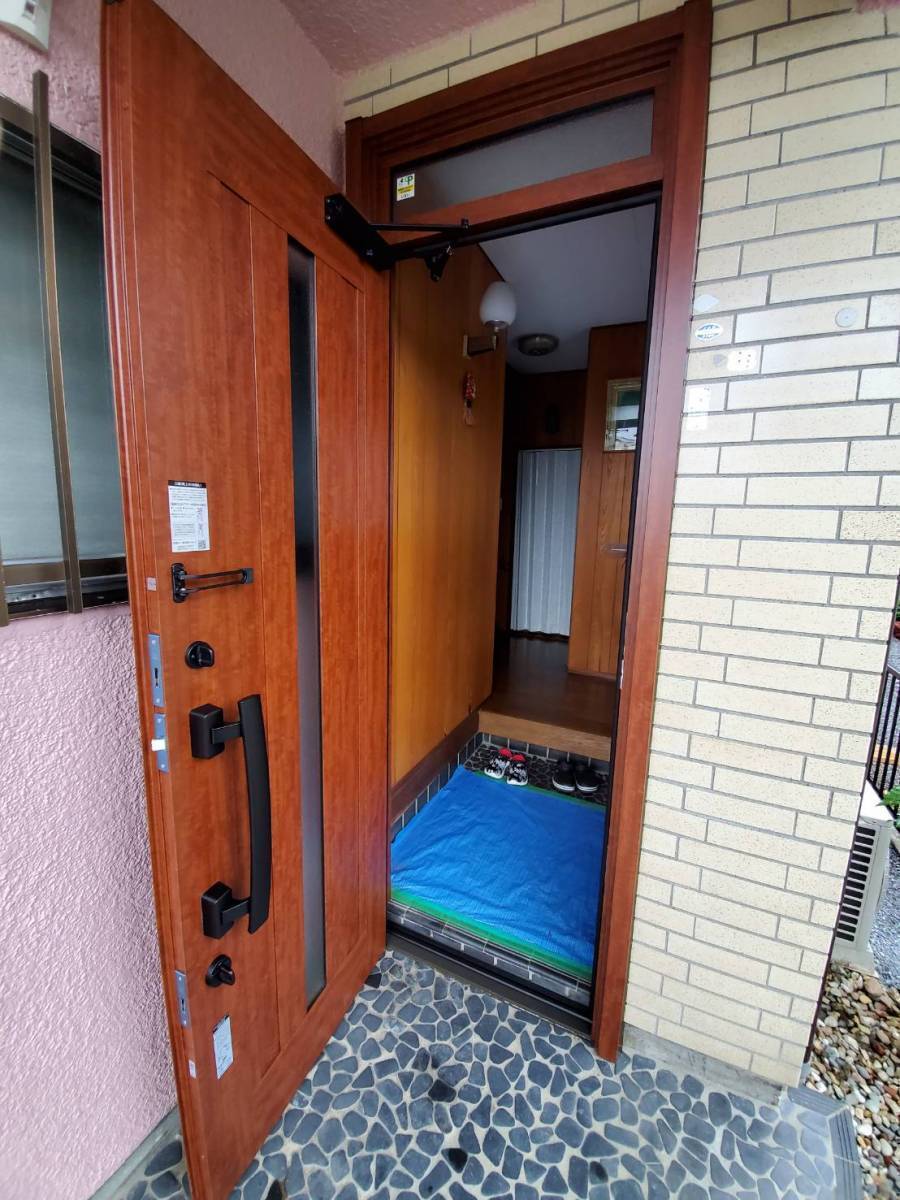 みもとトーヨーの【リシェント】玄関の高さを既存の玄関よりも高く!の施工後の写真2