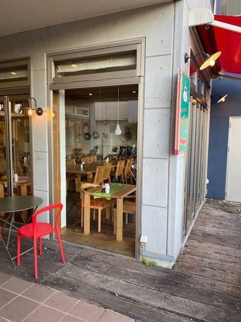 みもとトーヨーの【店舗入口リフォーム】FIX窓を、ドアに変更。の施工前の写真1
