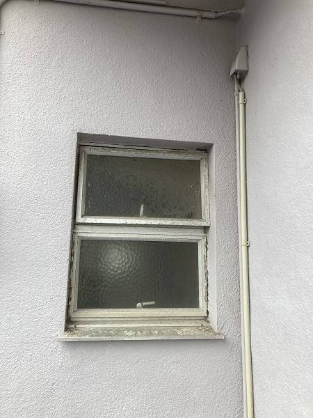 広海クラシオ 高松支店のトイレって寒いですよね?(ToT)/~~~の施工前の写真1