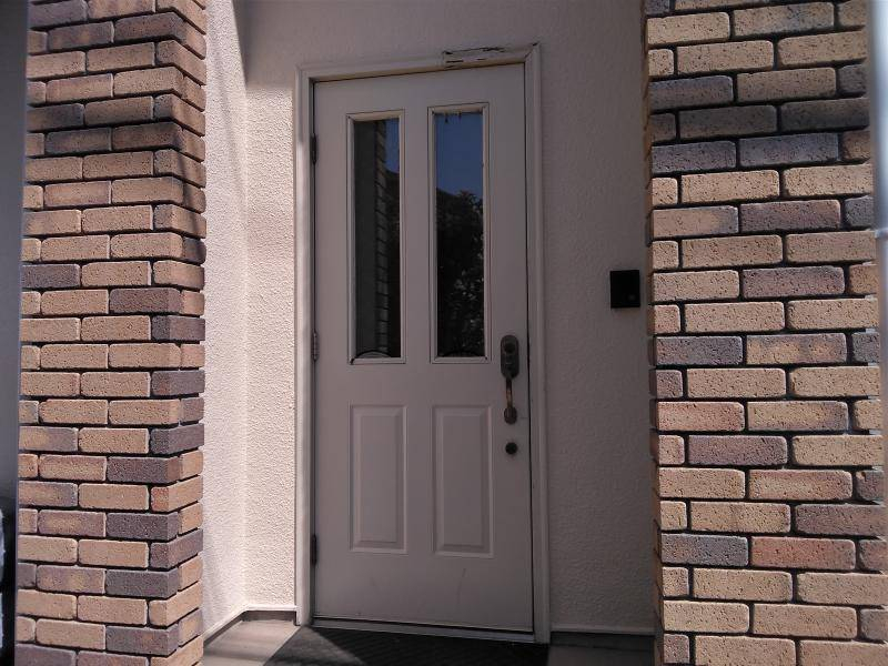 ミネトーヨー住器のリフォ-ム玄関ドア リシェント3 施工 【動画有り】の施工前の写真1