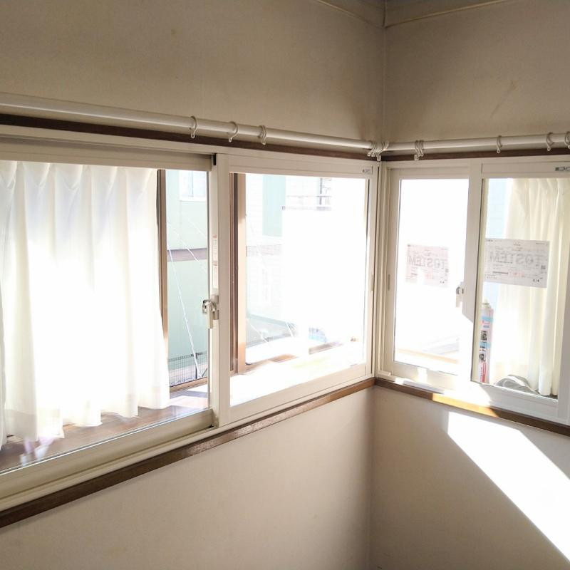 ミネトーヨー住器の【八王子市】出窓コーナ-内窓インプラス 施工工事の施工後の写真1