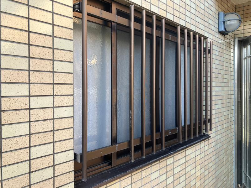 ミネトーヨー住器の青梅市 【LIXILアルミ面格子A型】 取り付け工事の施工前の写真1