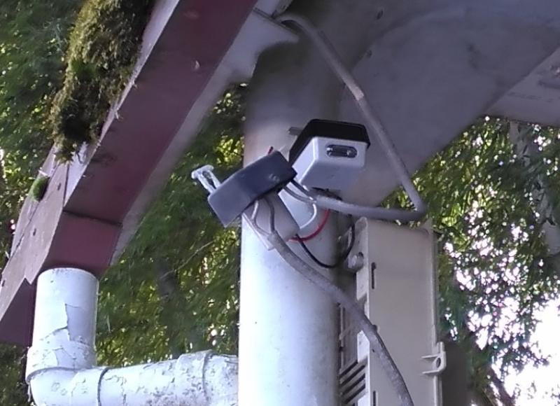 ミネトーヨー住器の【八王子市】私立中学・高等学校バスターミナル通路 電気工事 自動点滅器交換工事の施工後の写真1