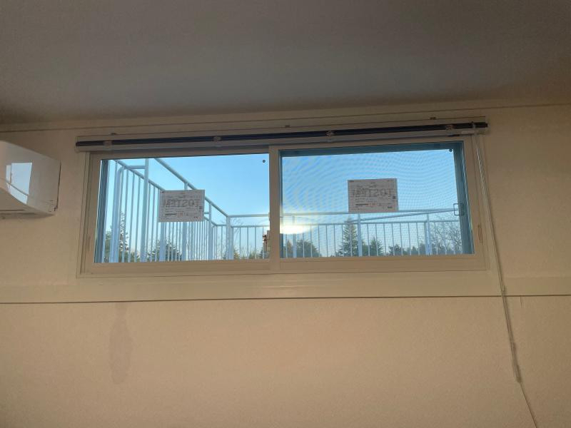 ミネトーヨー住器の【八王子市】内窓インプラス 開き窓、引き違い窓工事の施工後の写真1