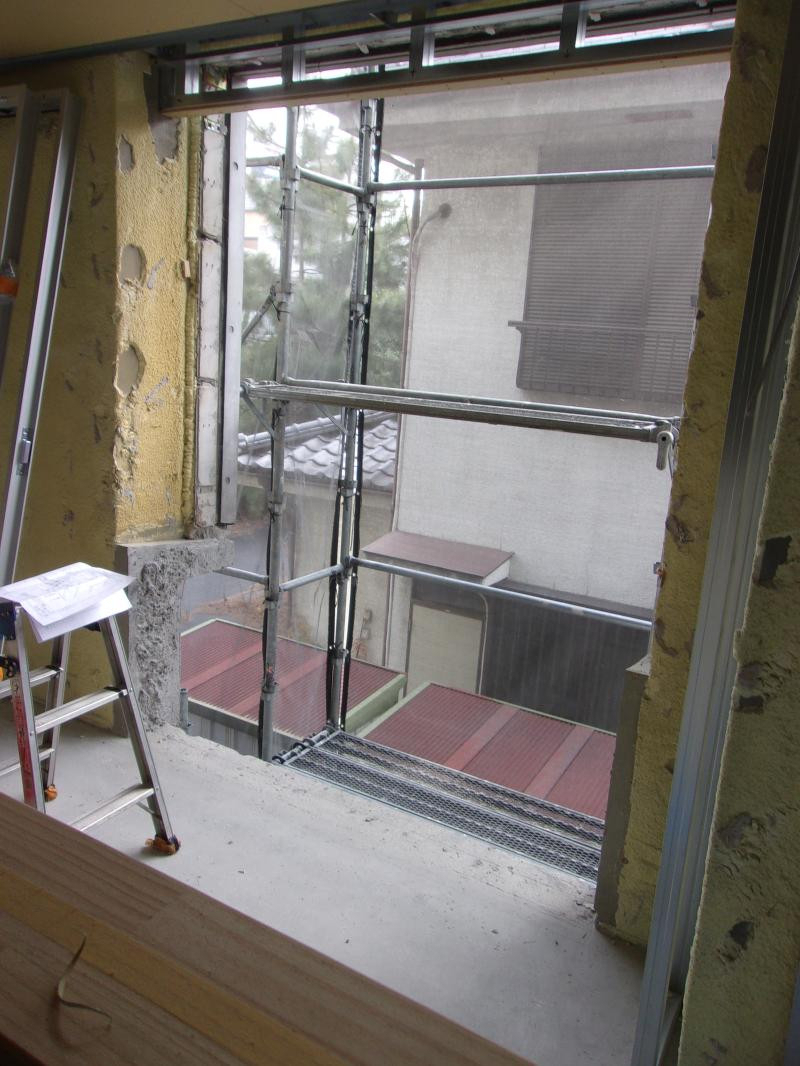 ミネトーヨー住器の【動画有】渋谷区 マンションビル ビル用サッシ工事の施工前の写真1