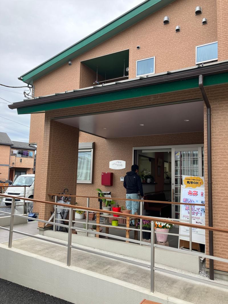 ミネトーヨー住器の【八王子市】オーング 彩風S型壁付け手動 取付工事の施工前の写真1