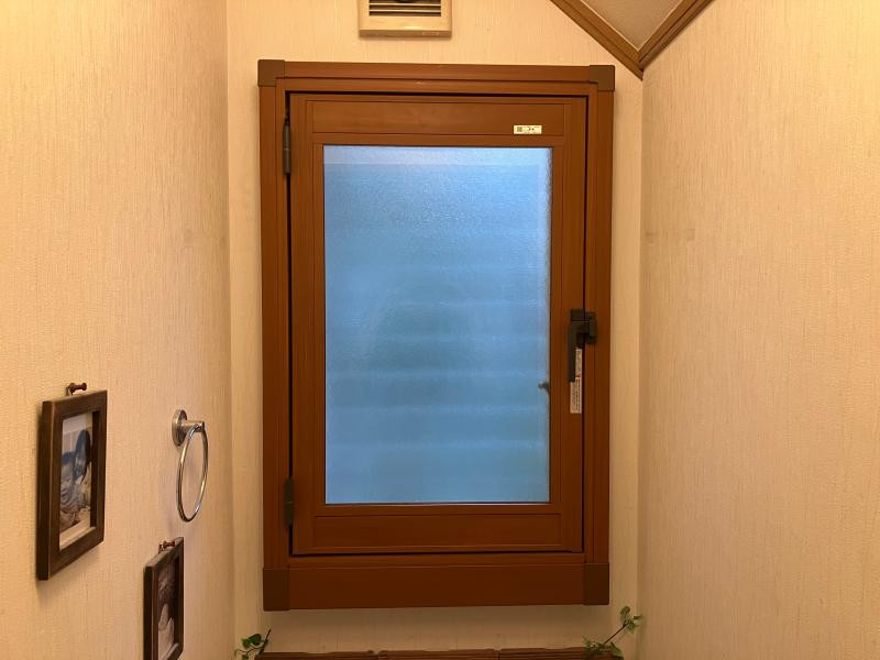 ミネトーヨー住器の【町田市】内窓インプラス(引き違い、開き、FIX窓)施工工事の施工後の写真1