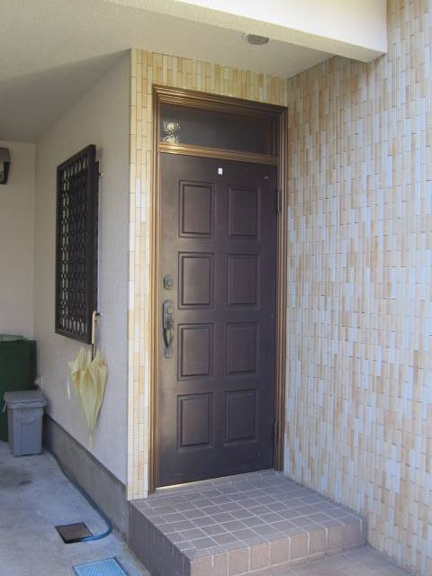 大森建窓トーヨー住器の【埼玉県所沢市】リシェント玄関ドア3 161の施工前の写真1