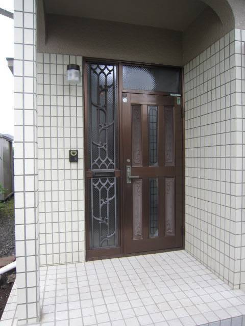 大森建窓トーヨー住器の🔷🔶【埼玉県所沢市】リシェント玄関ドア3 施工-7🔶🔷の施工前の写真1