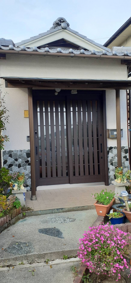 花光リフォームの日高川町 玄関工事の施工後の写真1
