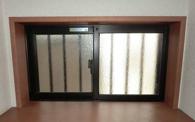 県南サッシトーヨー住器の窓 リフォーム インプラスの施工前の写真2
